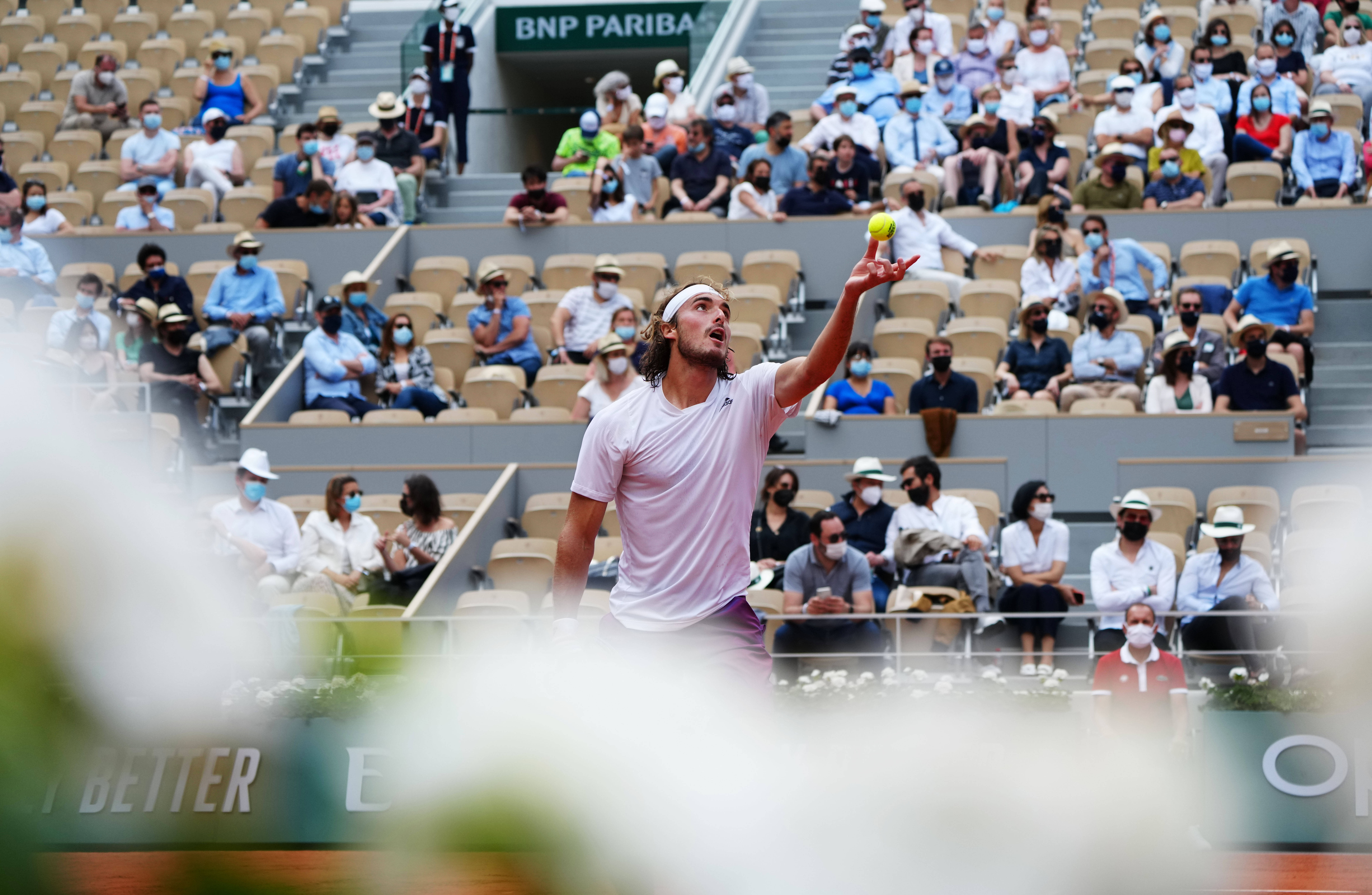 法国网球队轻取美国网球队,西西帕斯统治全场 法国网球队轻取美国网球队,西西帕斯统治全场