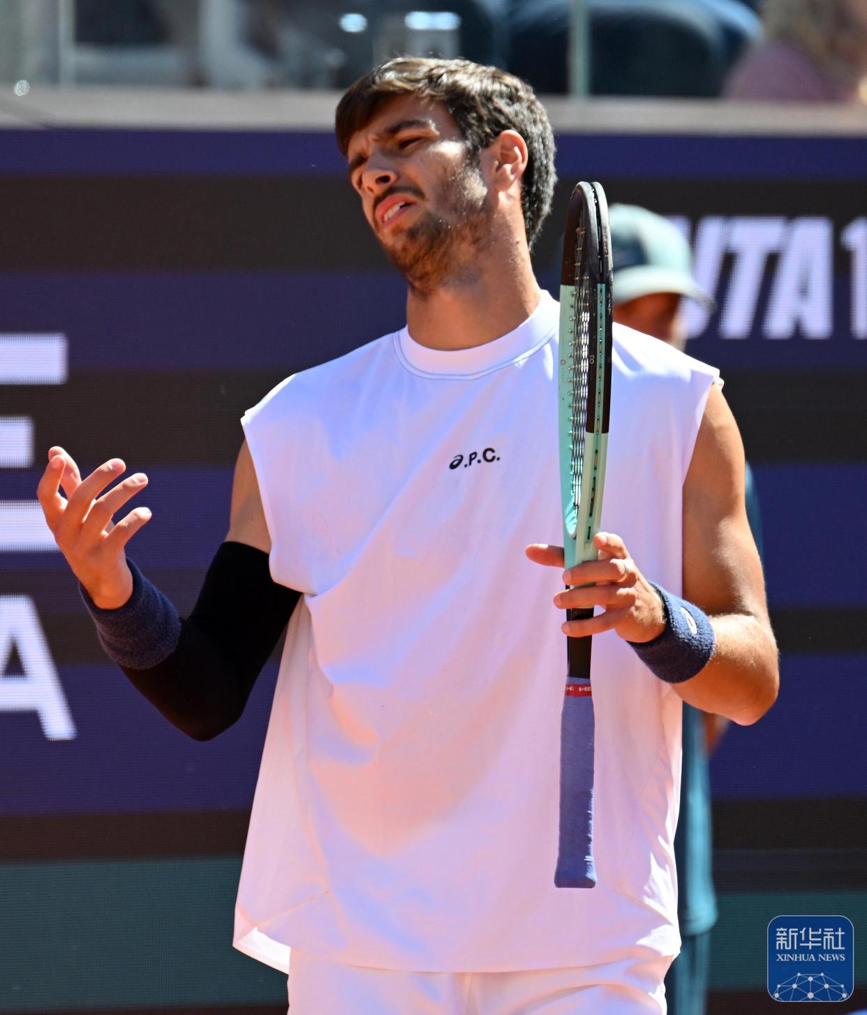 意大利网球队险胜欧洲网球队，阿尔卡拉斯送出助攻