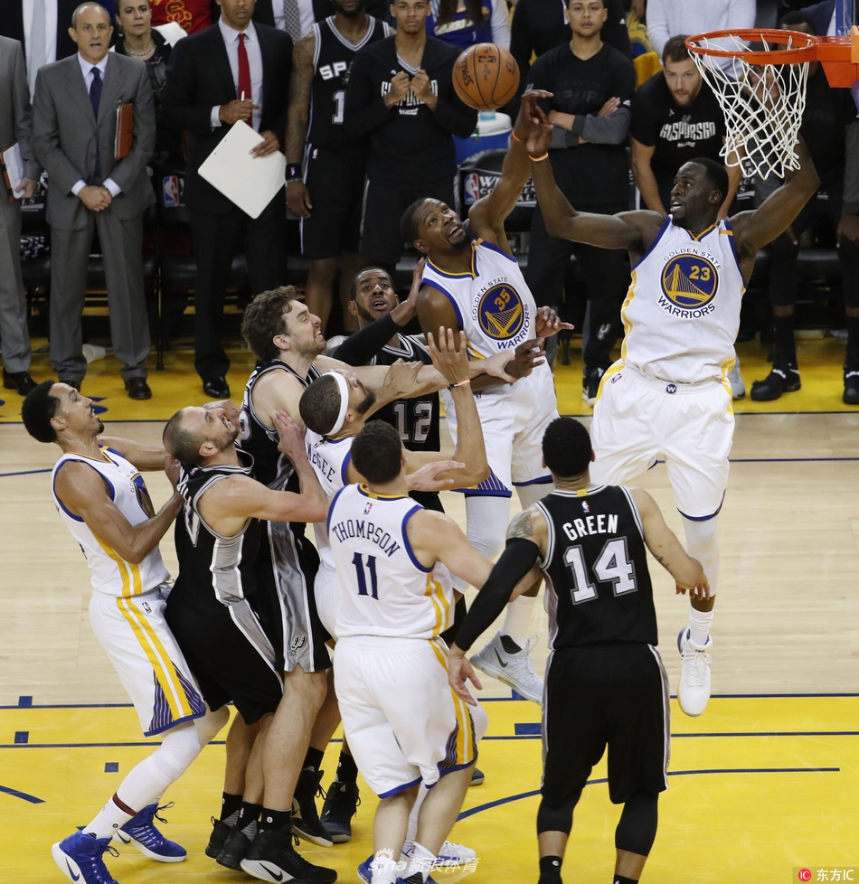 包含步行者横扫马刺，巴图姆关键制胜的词条