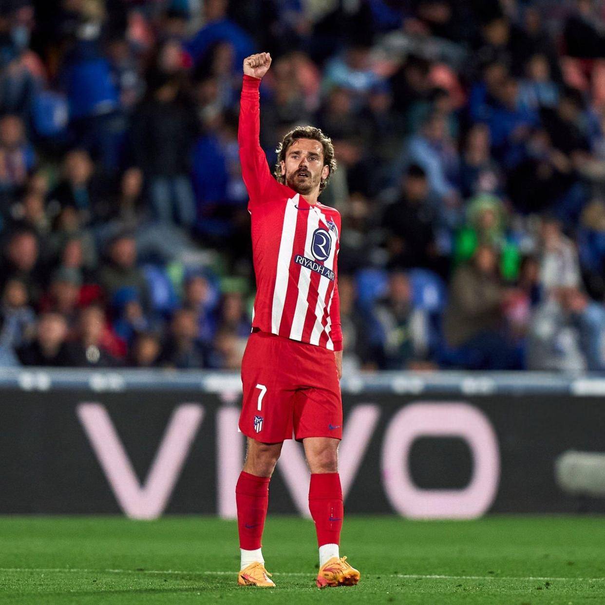 奥萨苏纳主场大胜，继续稳坐前列的简单介绍