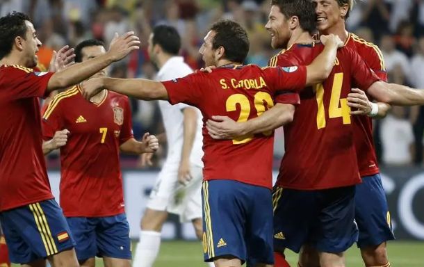 欧预赛：传统豪强再度开拓，战斗不止的简单介绍