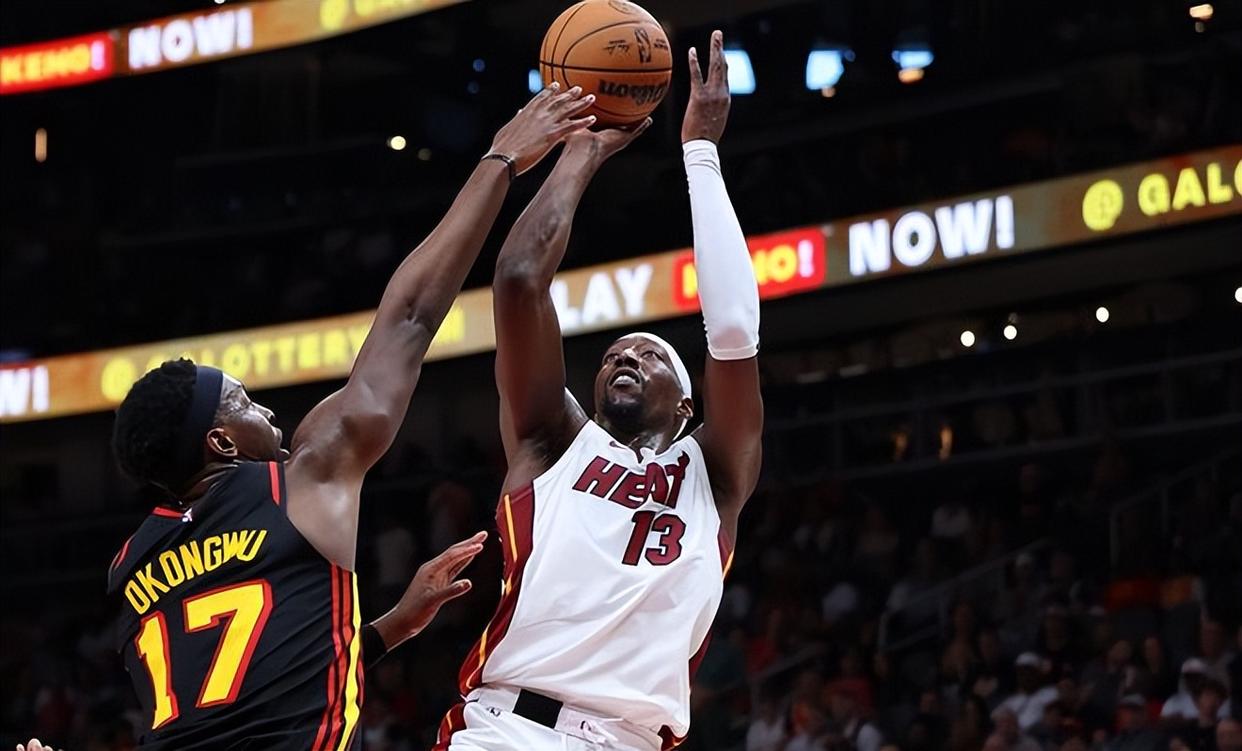 关于热火险胜骑士,西亚卡姆点燃赛场的信息 关于热火险胜骑士,西亚卡姆点燃赛场的信息