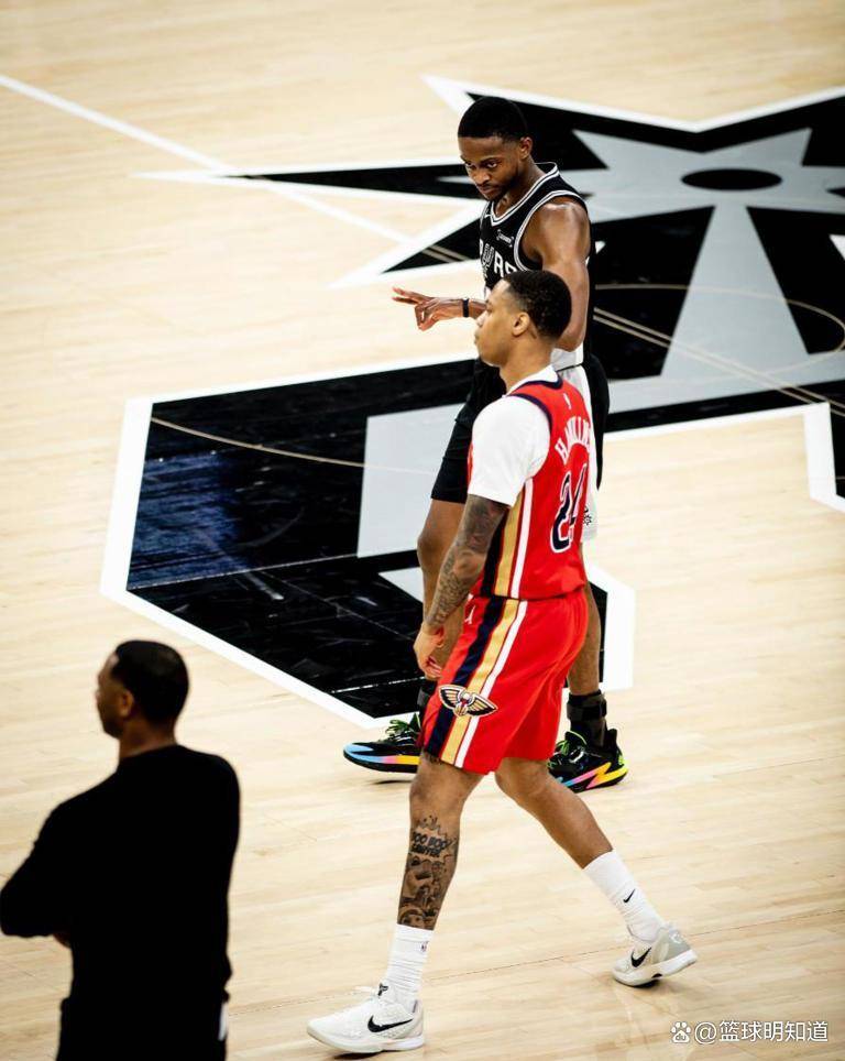 辽宁队碾压雷霆，福克斯高光表现