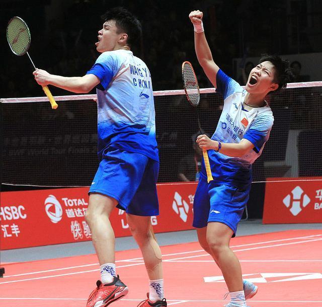 包含泰国队逆转丹麦队，黄鸭组合统治全场的词条